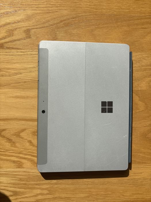Tablet 2w1 Microsoft Surface Go (Model 1824) | Intel Pentium Gold | 4GB RAM | 64GB eMMC | 10" Dotyk