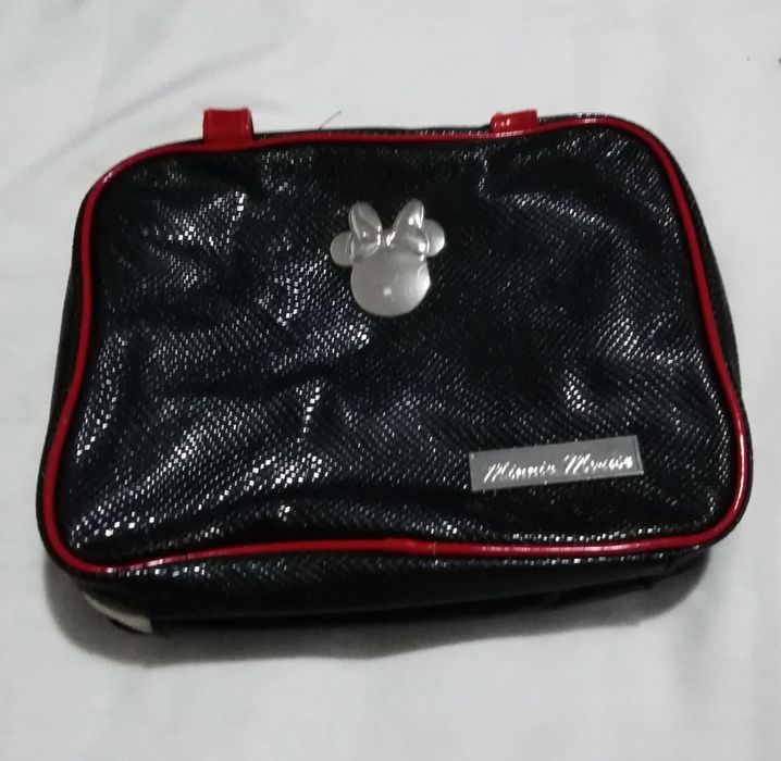 Conj necessaires para maquilhagem, artigos de higiene e bens pessoais