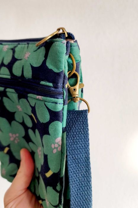 Кросбоді сумка, месенджер для телефону, документів, дрібниць