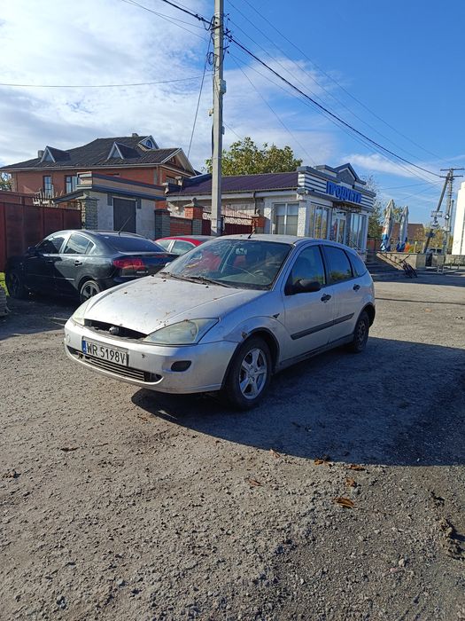 Ford Focus 1.6 бензин 2000 г.в.