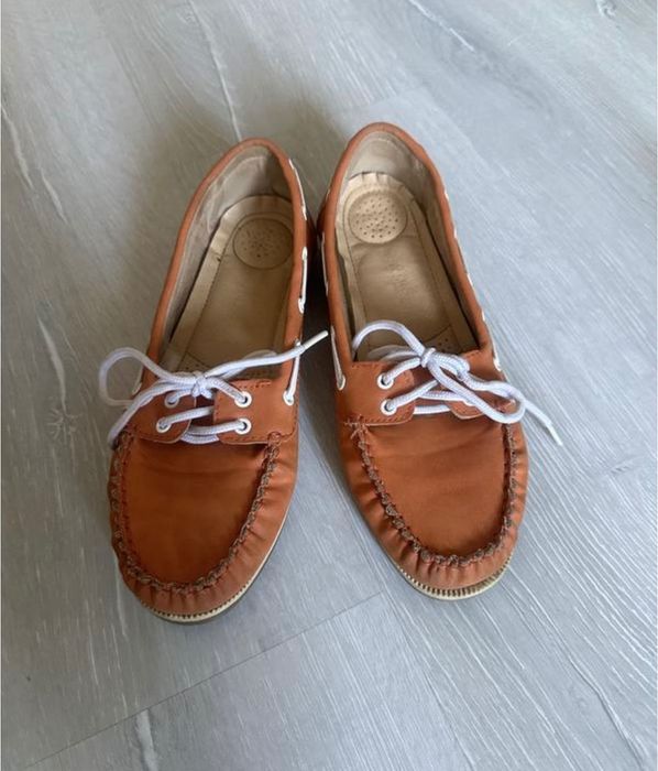 Лофери на шнурівці