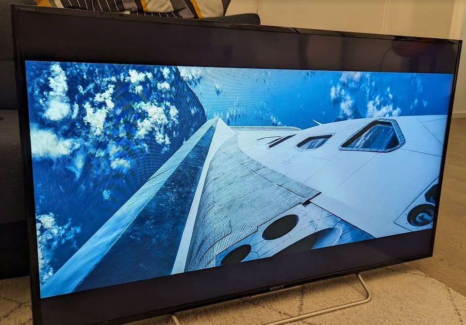 Смарт телевізор Sony KDL-40W705C 40 дюймів