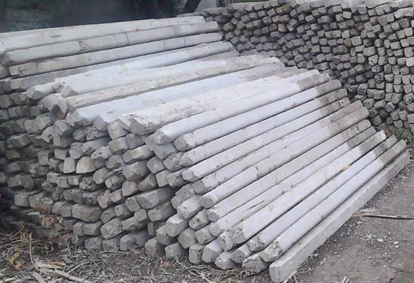 Продам Виноградные столбики(стовпчики)и сетка рабица