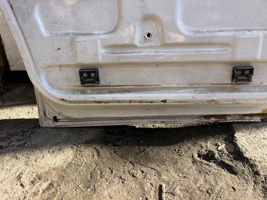 Дверка передня права пасажирська Mercedes Sprinter 906