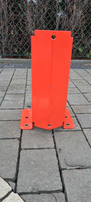Odbojnik słupa regałowego osłona nogi narożna regałowej 42cm