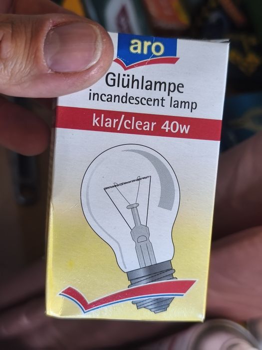 Żarówka tradycyjna e 27 duży gwint 40 watt