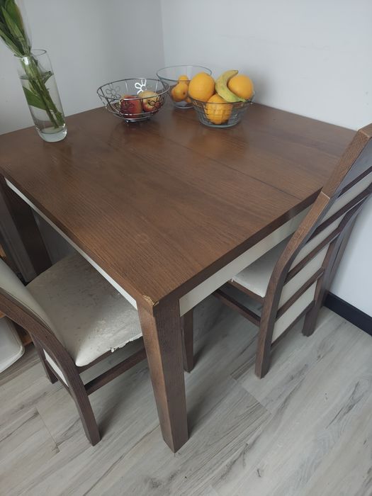 Oddam stół i krzesła