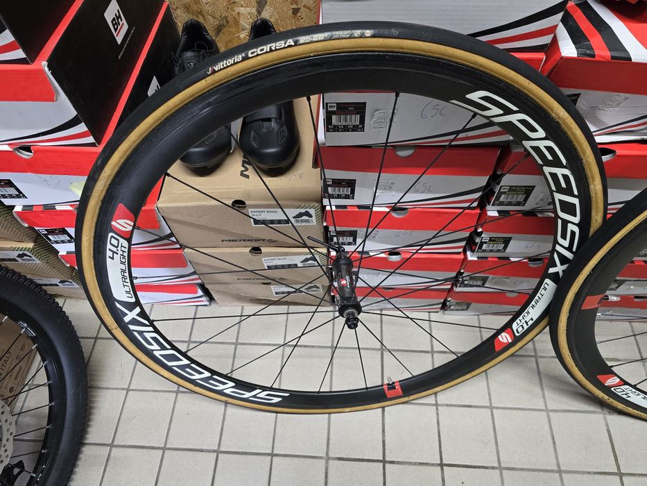 Rodas de estrada speedsix super leves