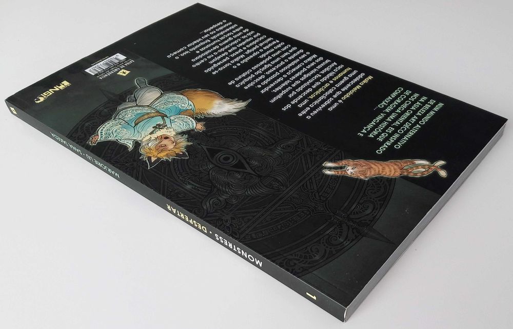 BD Monstress 1 Despertar de Marjorie Liu e Sana Takeda [Portes Grátis]