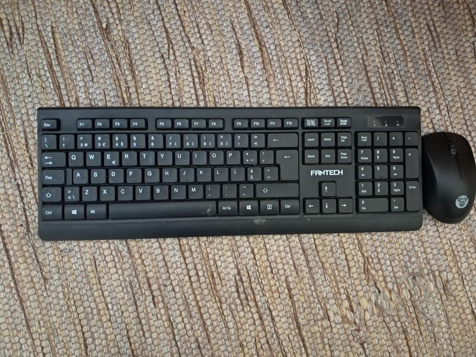(Urgente)Portátil toshiba tecra r950 185