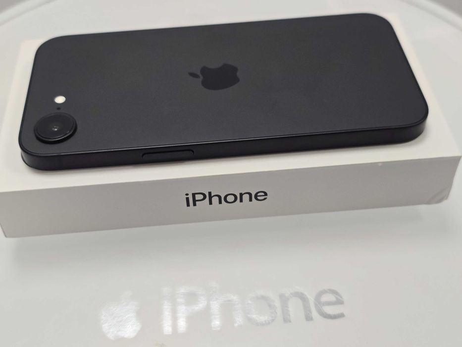 NOWY Po Zdjęciu Folii Apple iPhone 17e 256GB 5G Black GWARANCJA APPLE