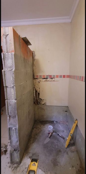 Serviços de Construção e Acabamentos interiores