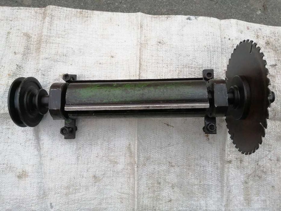 валы фуганка, ручные рубанки, тиски.