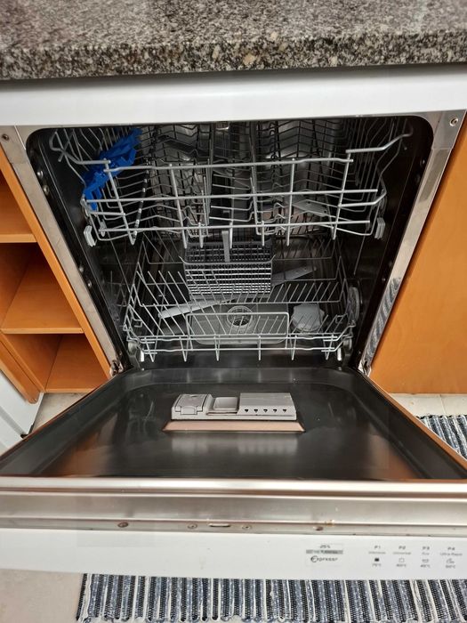 Vendo maquina de lavar loiça