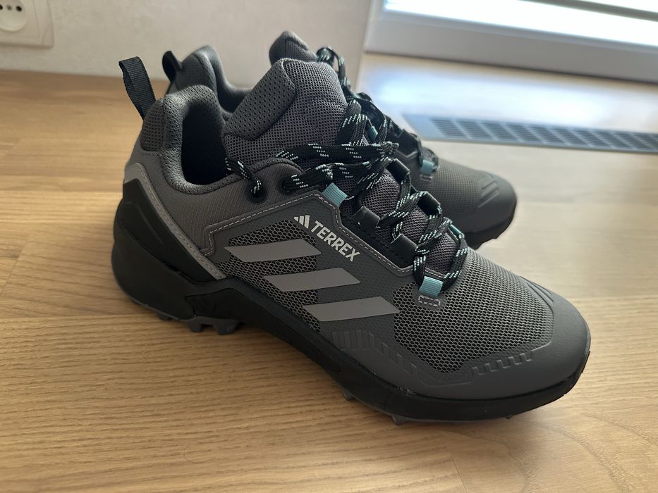 Жіночі кросівки Adidas Terrex 24.5см 38 розмір