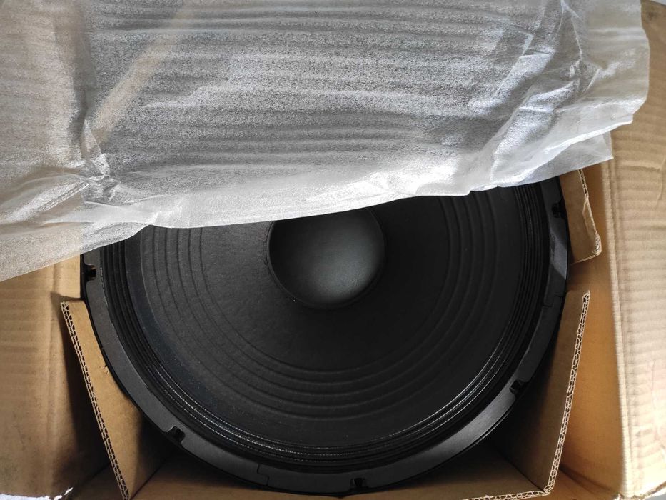 Colunas Woofer Eminence EM 15200L de 15"