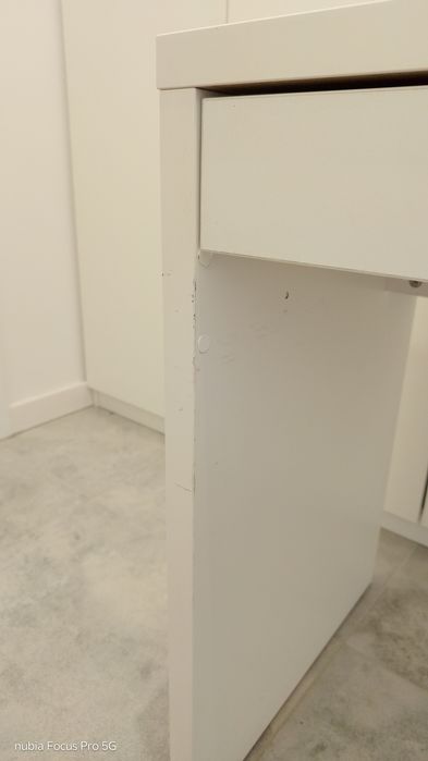 Biurko białe z szufladą Ikea
