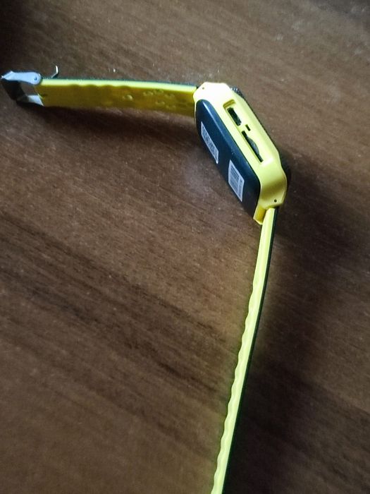 Продам часы под сим карту