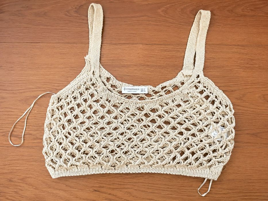 Ажурний топ Stradivarius
