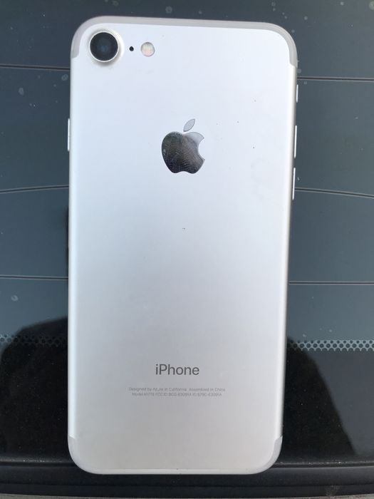 Продам Iphone 7 128 gb