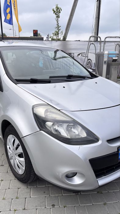 Renault Clio 2011 року