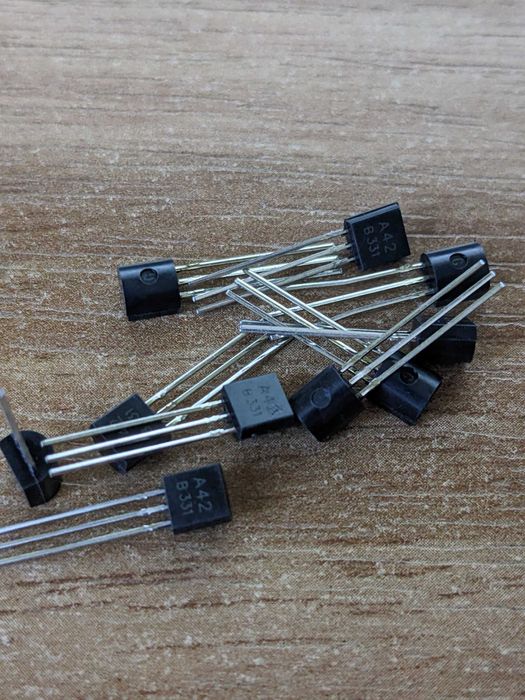 Транзистори A42, A92, 2N5401, 2N5551, S8050, S8550, 2N3906, 2N3904