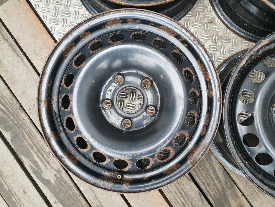 Oryginał felgi stalowe 15cali VW Multivan Audi 100 200 A3 A4 A6 S145a
