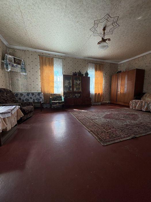 Продаж будинку смт Гребінки