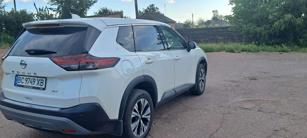nissan rogue t 33 2021р. 2.5