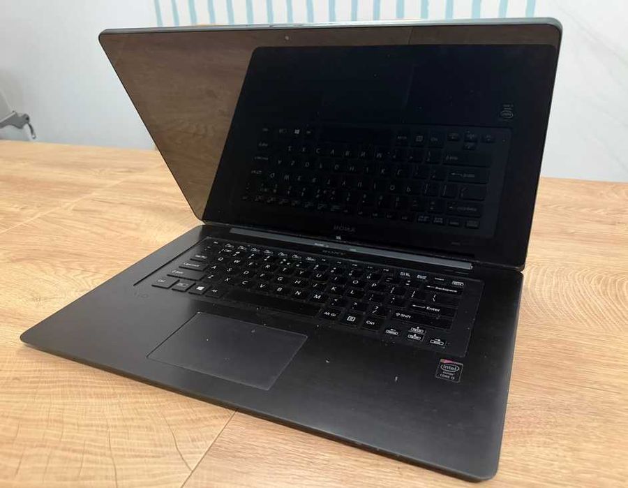 laptop Sony VAIO SVF15NB1GM - na części, nie włącza się