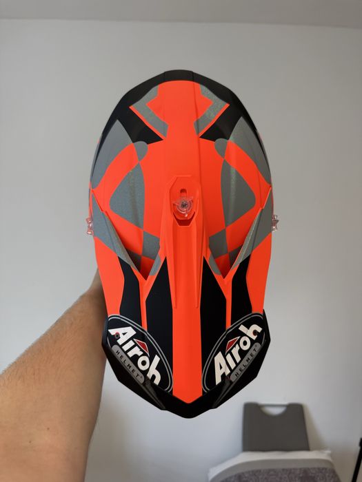 Кросовий мотошолом Airoh Strycker XL