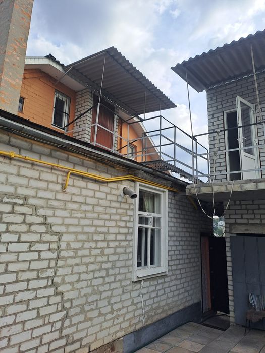 Продам дом с мансардой в центральной части города