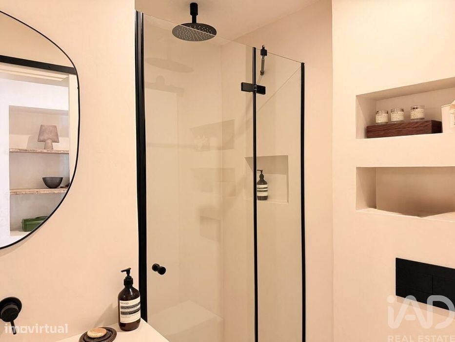 Apartamento T2 em Misericórdia de 62,2 m2