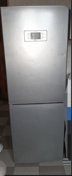 холодильник LG GR-B359PLQ двухкамерный, б/у, на запчасти или под ремон