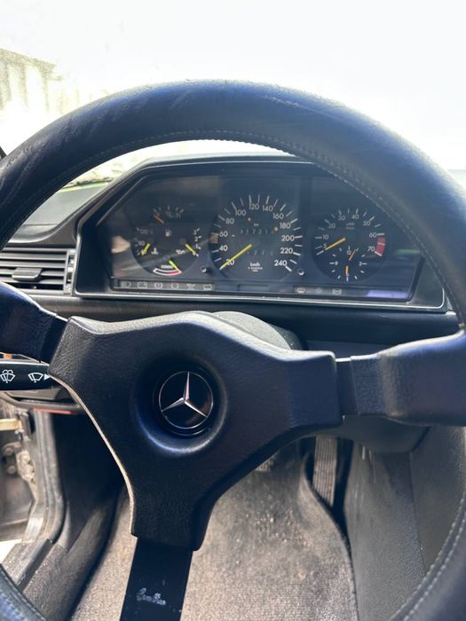 Продам W124 e300 срочно! Торг