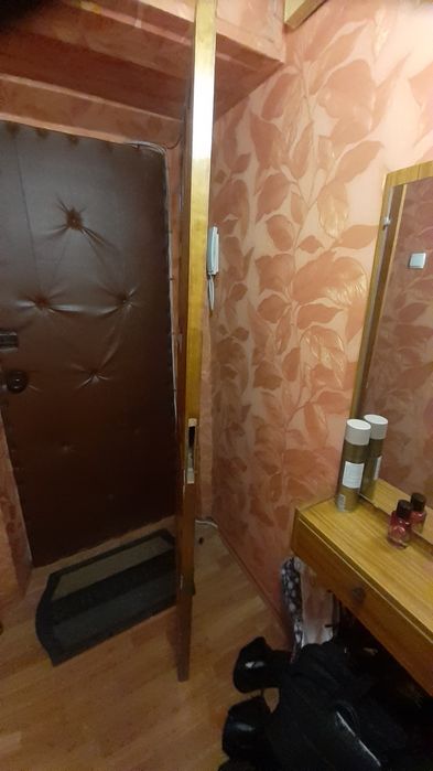 Входная дверь деревянная