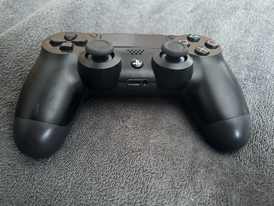 DualShock 4 Controller