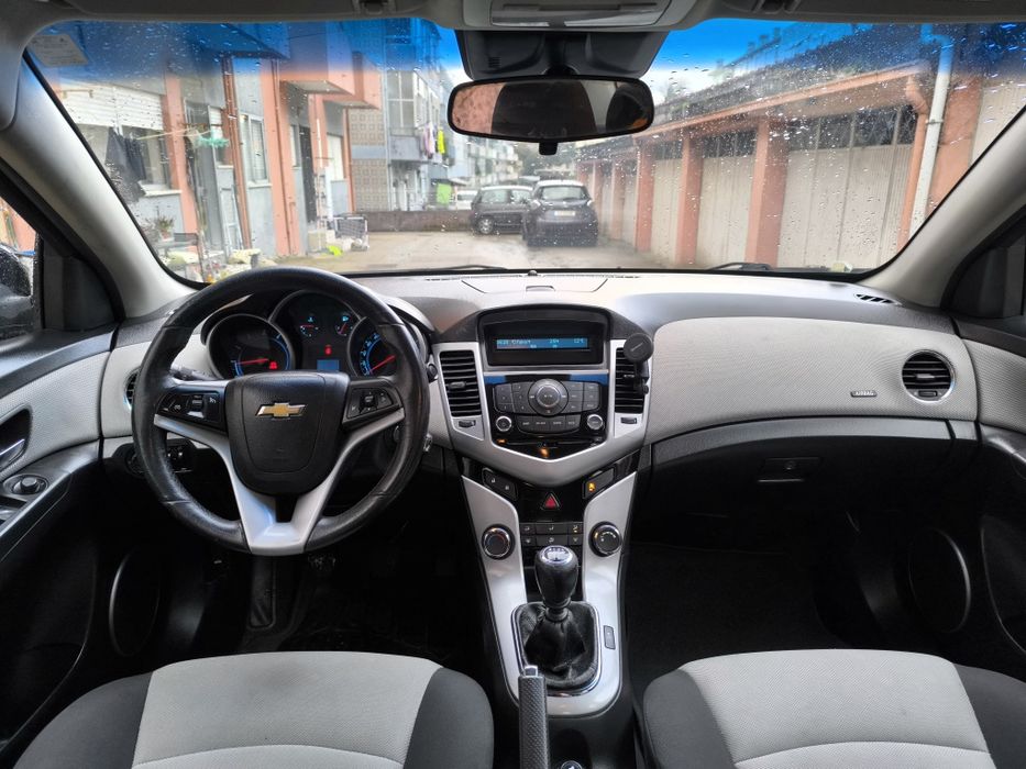 Cruze 1 .6 com GPL impecável