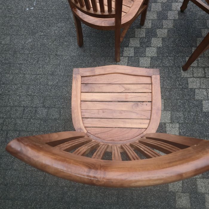 Komplet tekowy stół i 6 krzesł