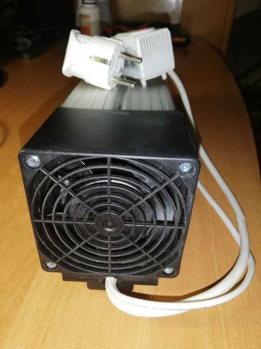 Тепловентилятор компактний