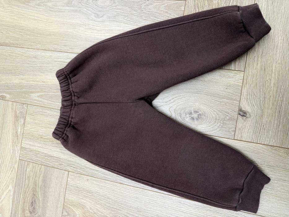 Spodnie dresowe w gumkę rozmiar 98