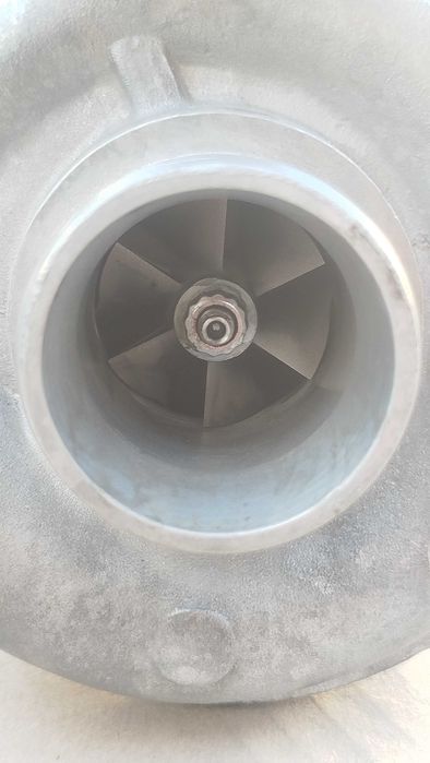Turbo Renault trafic / Opel Vivaro / Nissan primastar 1.9 dCi