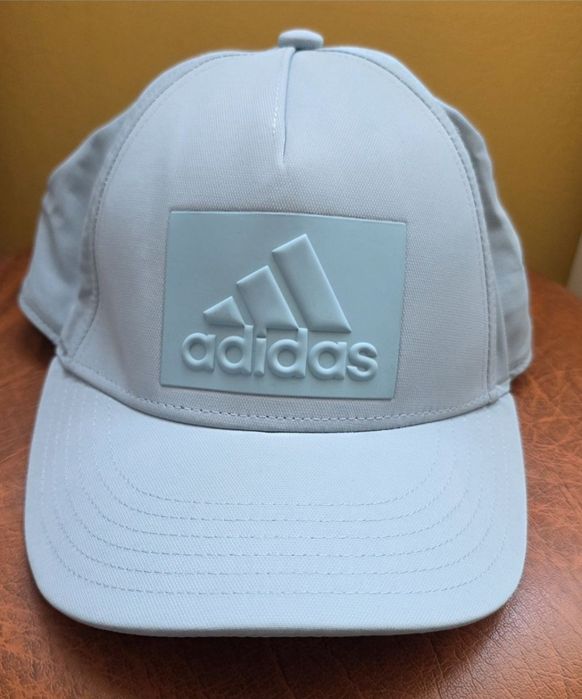 Czapka z daszkiem Adidas damska