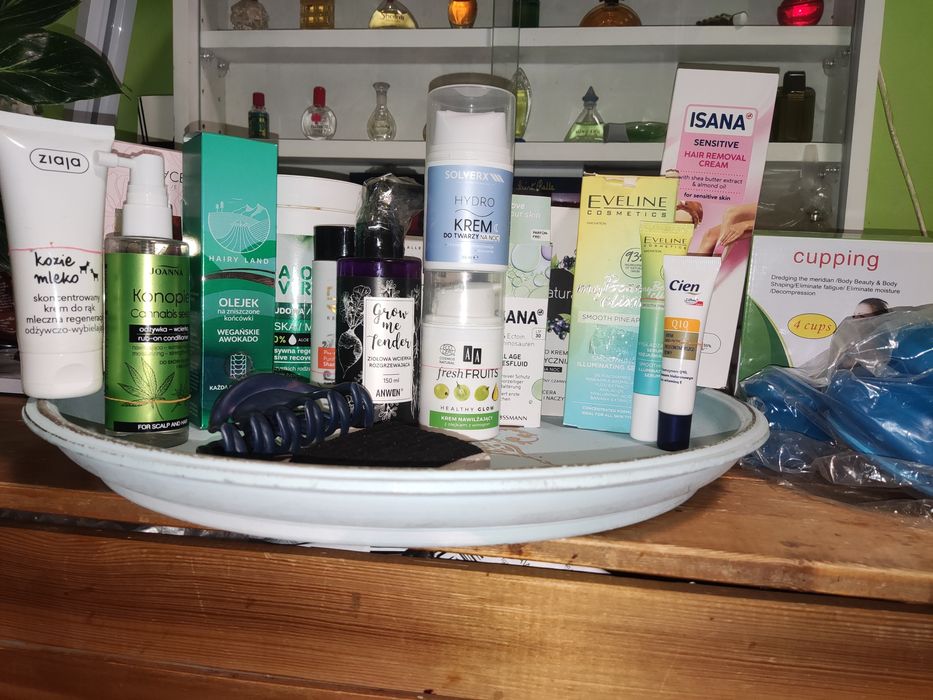 Mega zestaw kosmetyków Anwen AA Hairy Land Lirene Ziaja Eveline Isana