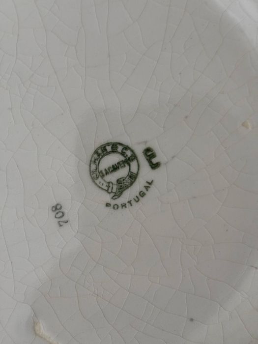 Conjunto de dois pratos decorativos