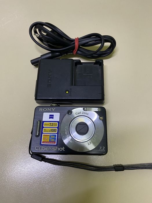 Фотоаппарат Sony Cyber-shot DSC-W70