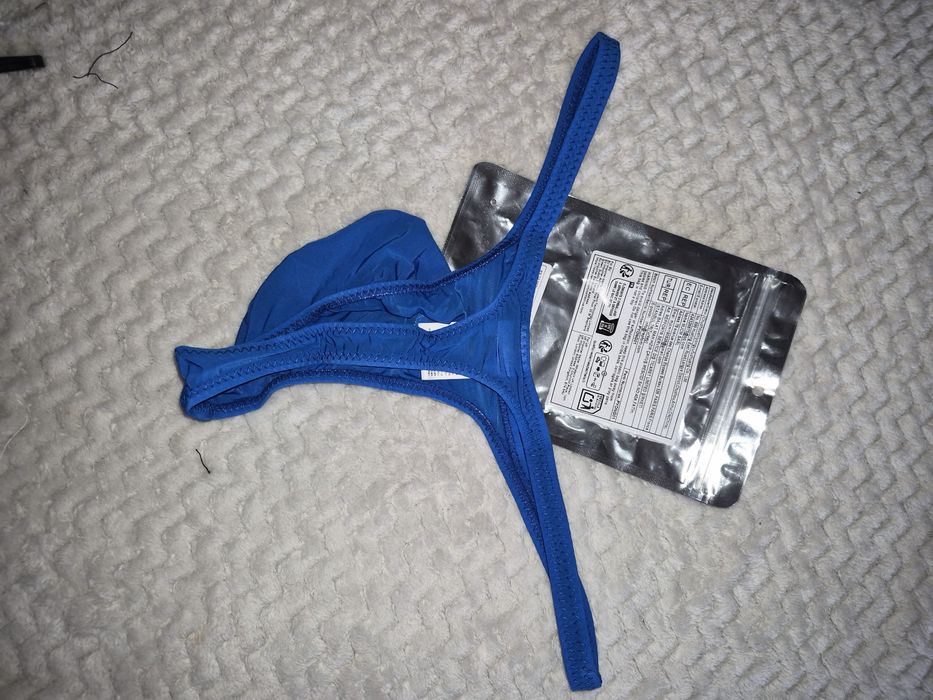 Super wygodne seksi stringi z kieszonką