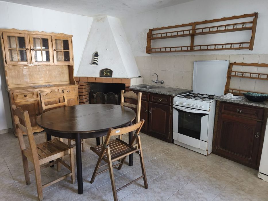 4 quartos para arrendar, cada 200€