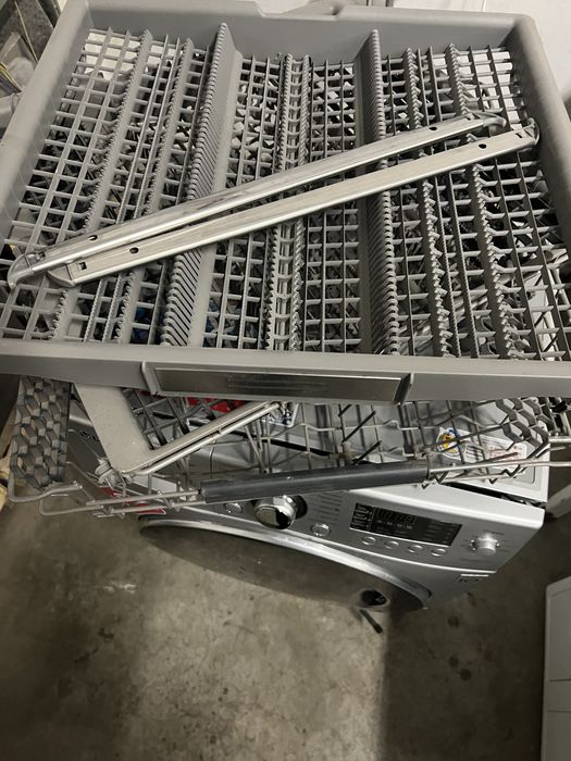Козини та тримачі для поиборів  посудомийки beko