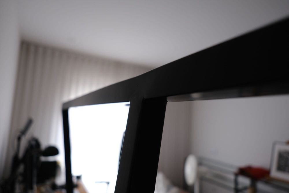 HAY LOOP STAND WARDROBE BLACK - aço - apenas para recolha